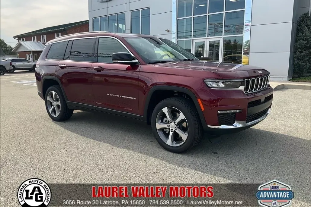 2025 Jeep Grand Cherokee Limited photo 1