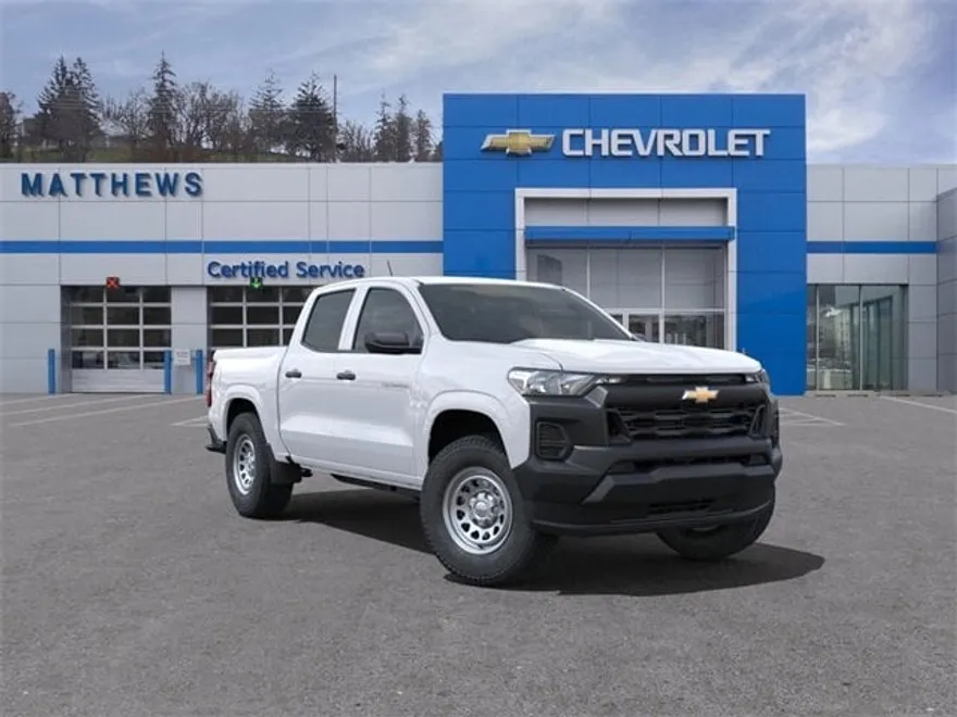 2025 Chevrolet Colorado LT photo 1