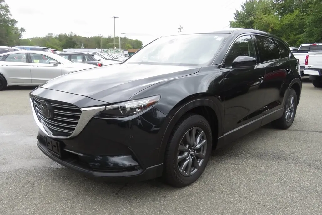 2023 Mazda CX-9 Touring photo 1