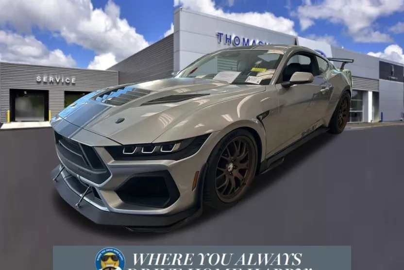 2025 Ford Mustang GT Premium photo 1