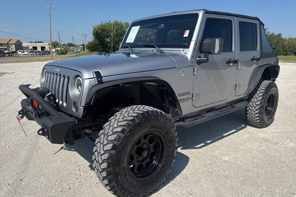 2016 Jeep Wrangler Unlimited Sport photo 1