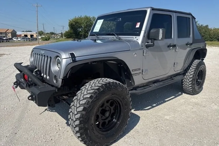 2016 Jeep Wrangler Unlimited Sport photo 1