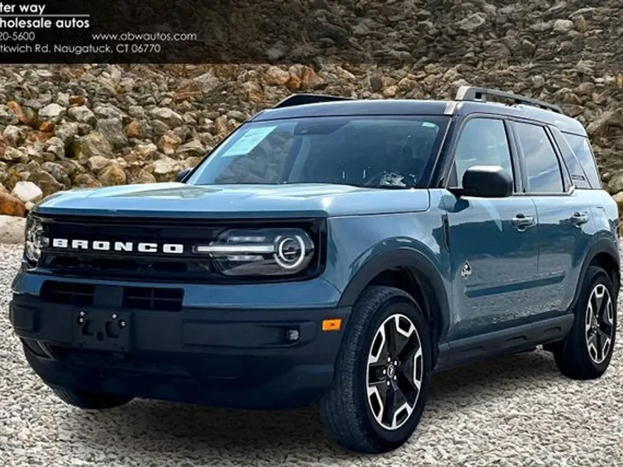 2022 Ford Bronco Sport Outer Banks photo 1