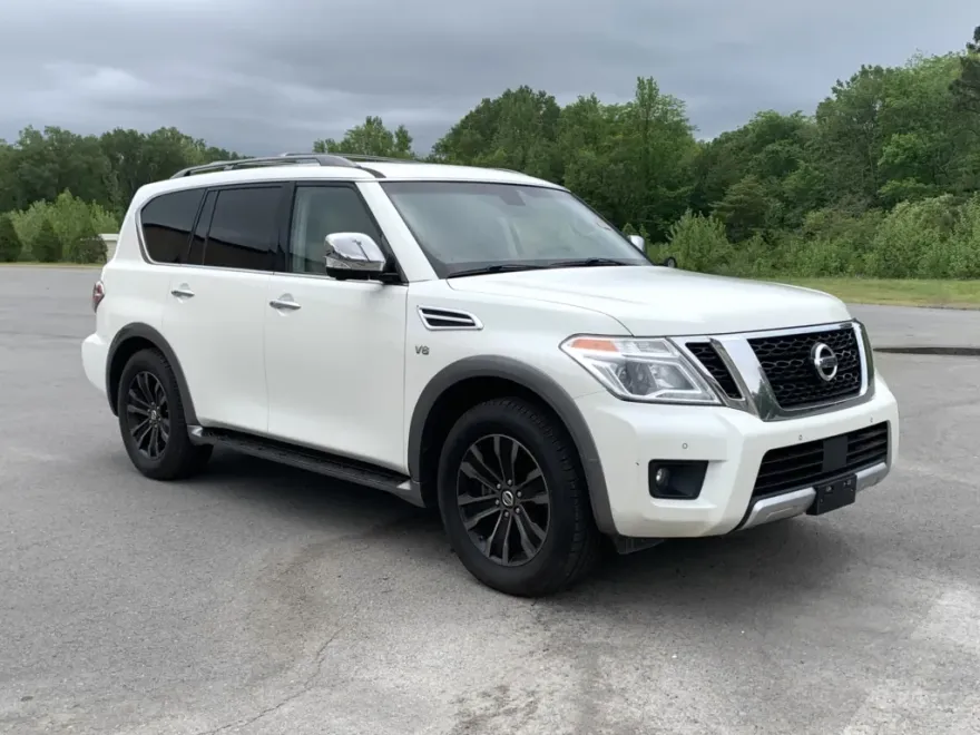 2017 Nissan Armada Platinum photo 1