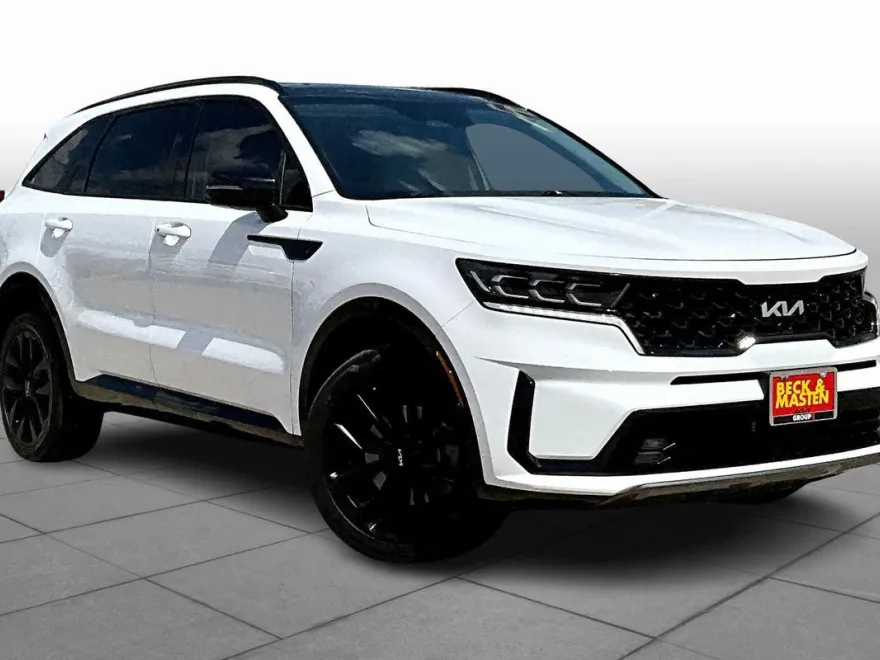 2022 Kia Sorento SX photo 1