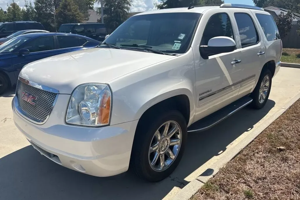2014 Gmc Yukon Denali photo 1