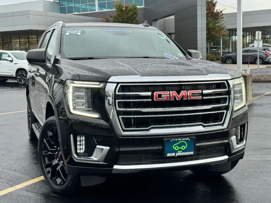 2023 Gmc Yukon SLT photo 1