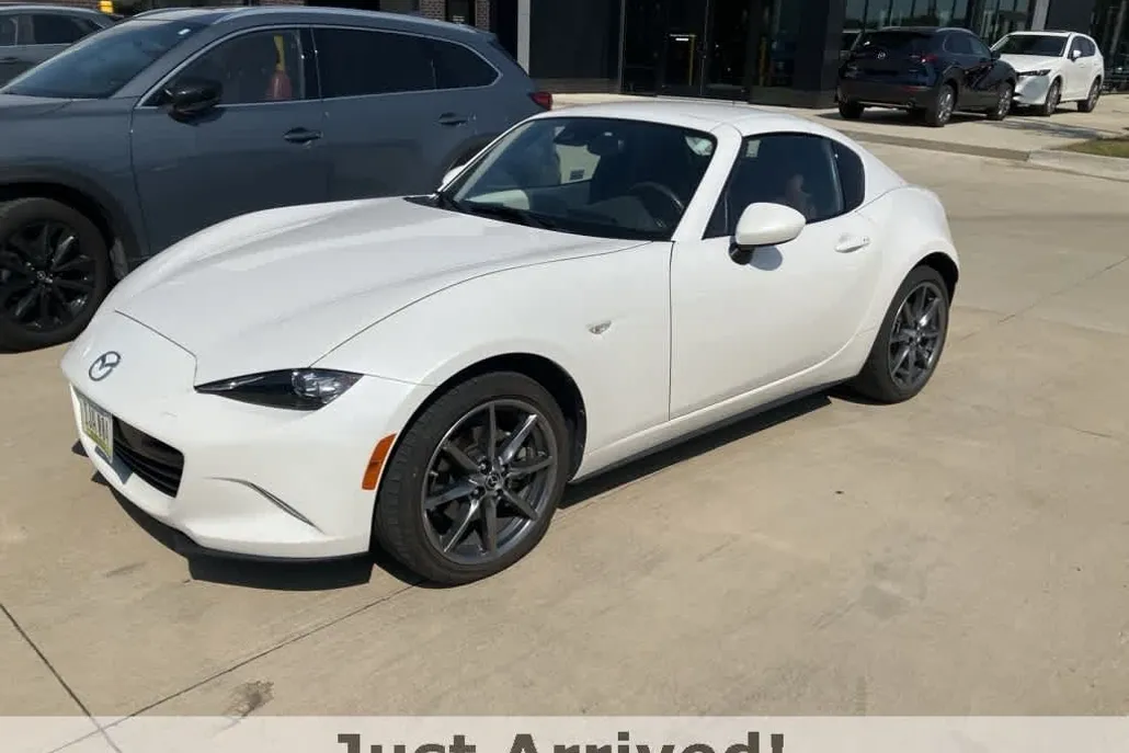 2019 Mazda MX-5 Miata Miata RF Grand Touring photo 1