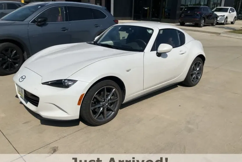 2019 Mazda MX-5 Miata Miata RF Grand Touring photo 1