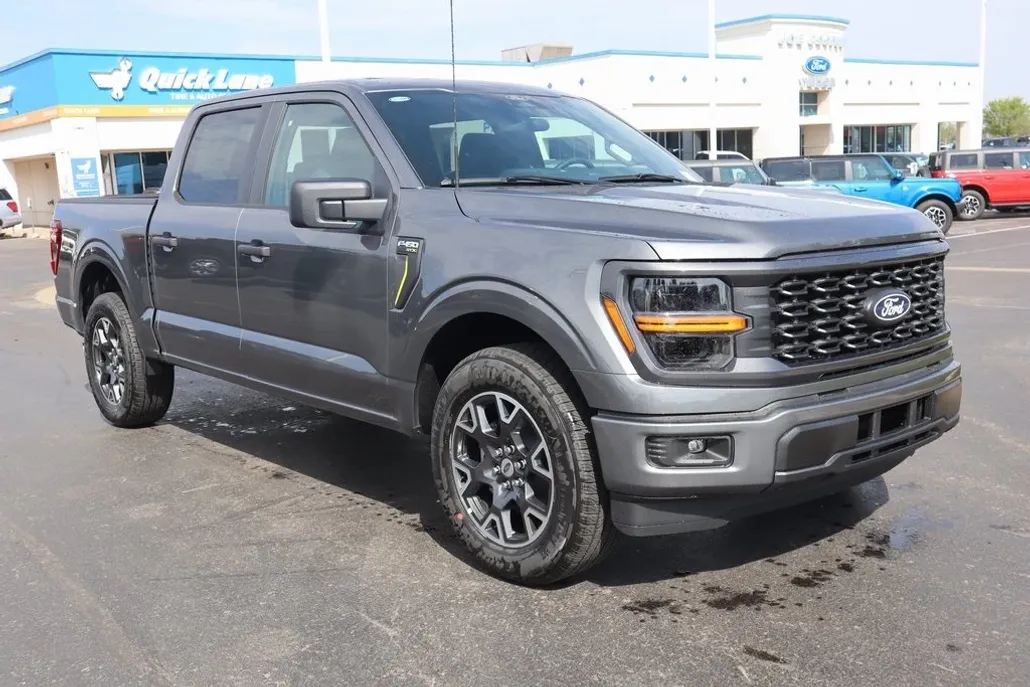 2025 Ford F-150 STX photo 1
