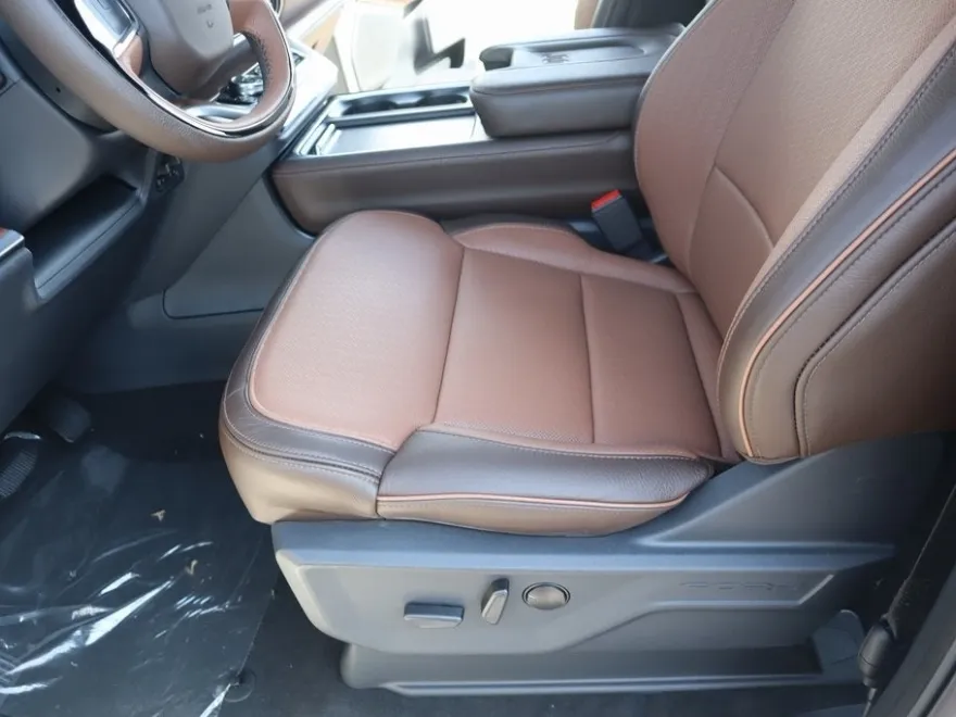 2025 Ford Expedition MAX King Ranch photo 1