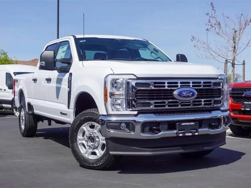 2025 Ford F-250 XLT photo 1