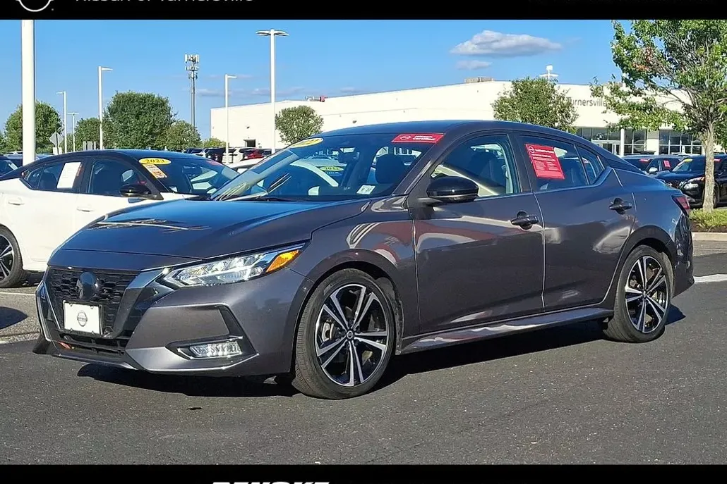 2022 Nissan Sentra SR photo 1