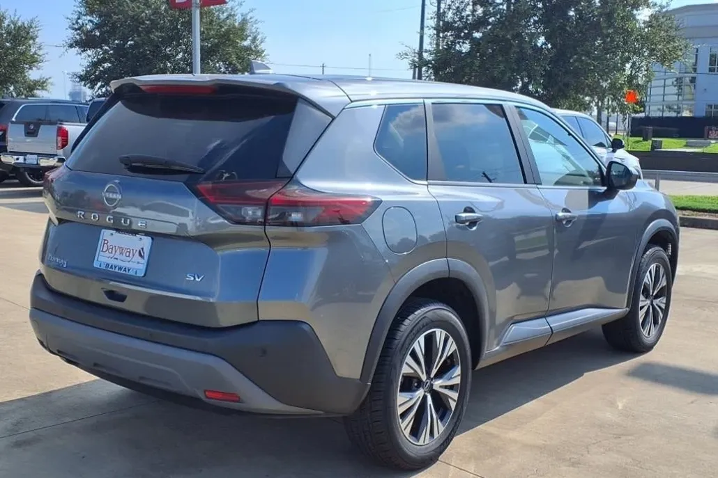 2023 Nissan Rogue SV photo 1