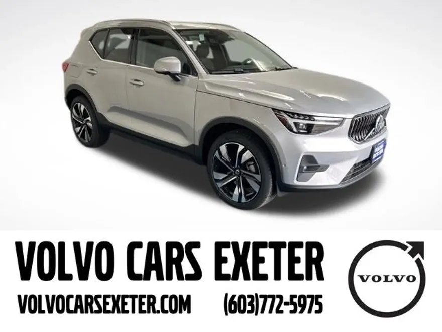 2025 Volvo XC40 Plus photo 1