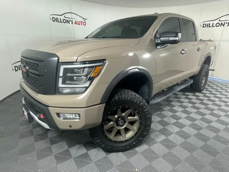 2021 Nissan Titan PRO-4X photo 1