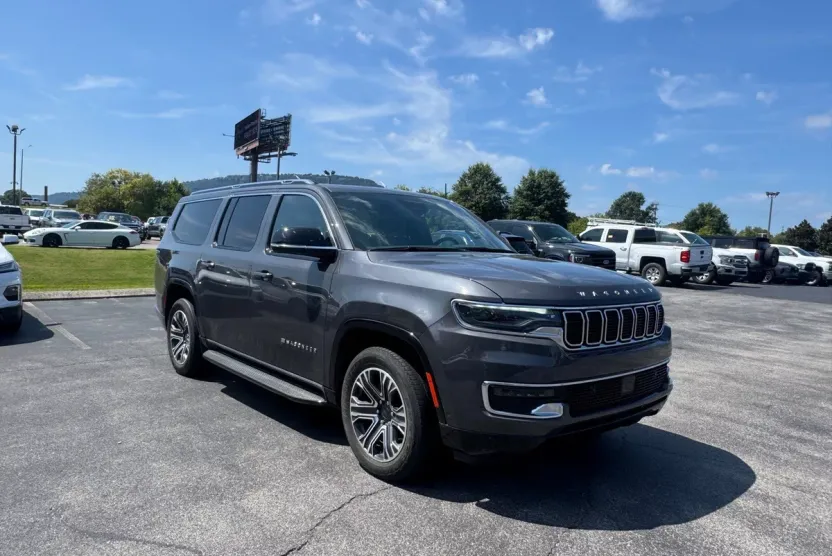 2024 Jeep Wagoneer L Base photo 1