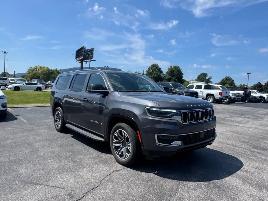 2024 Jeep Wagoneer L Base photo 1