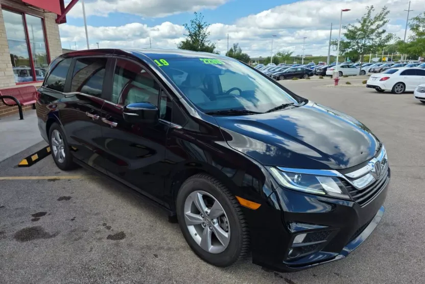 2019 Honda Odyssey EX-L photo 1