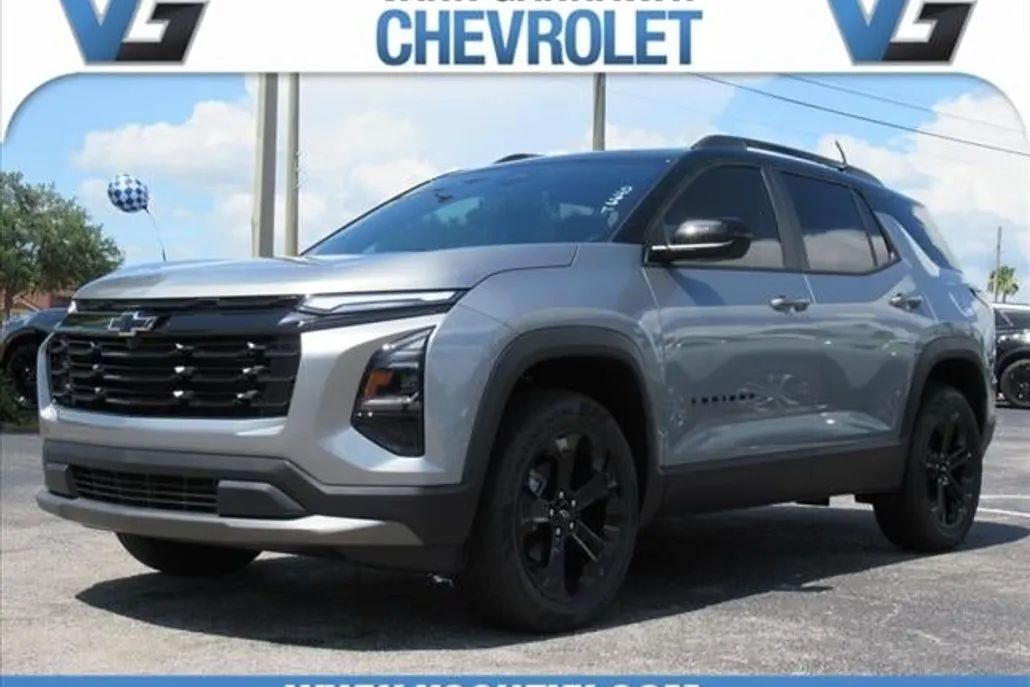 2026 Chevrolet Equinox LT photo 1