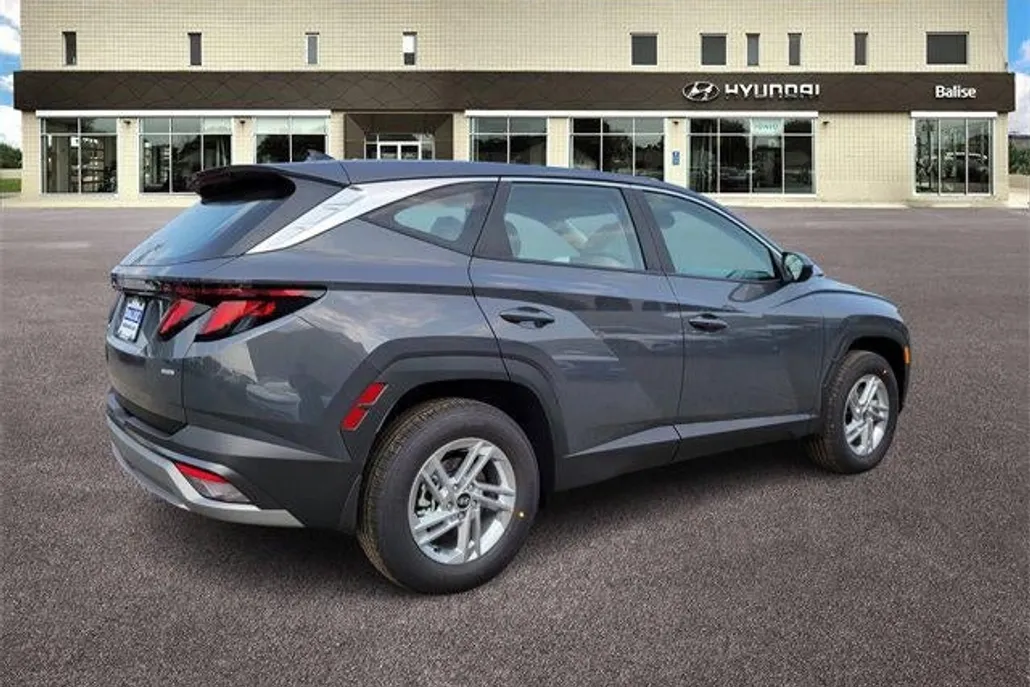 2025 Hyundai Tucson SE photo 1