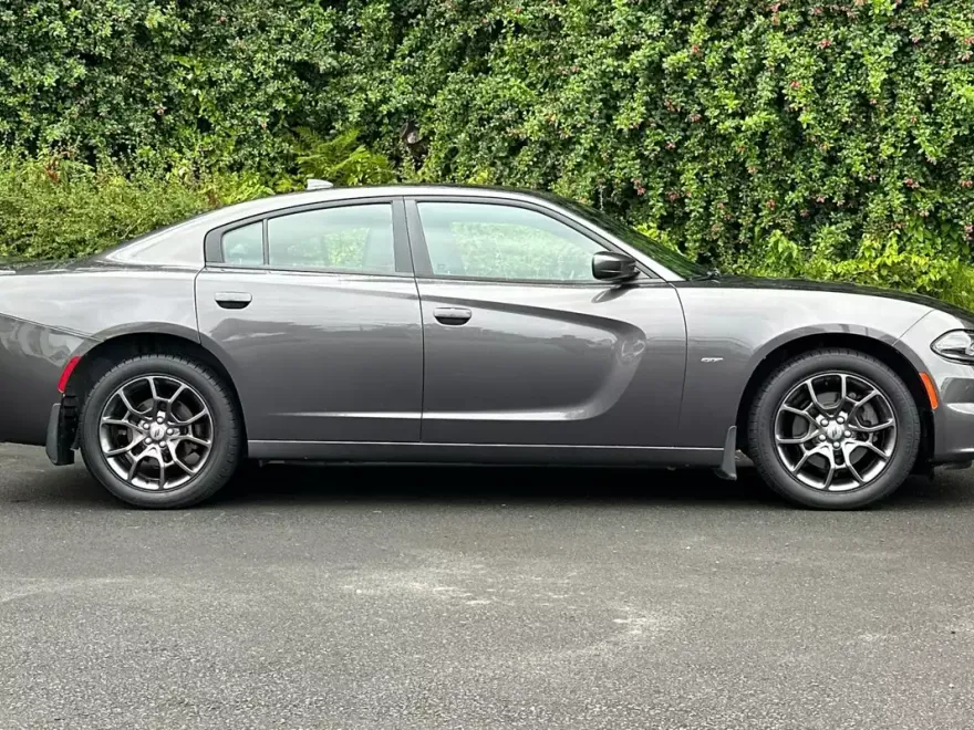 2018 Dodge Charger GT photo 1