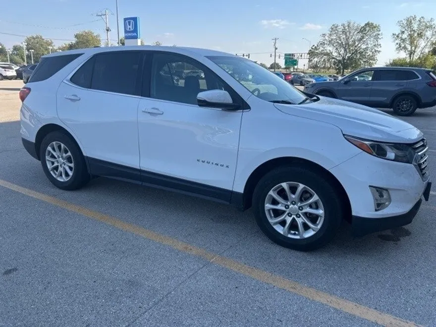 2018 Chevrolet Equinox photo 1