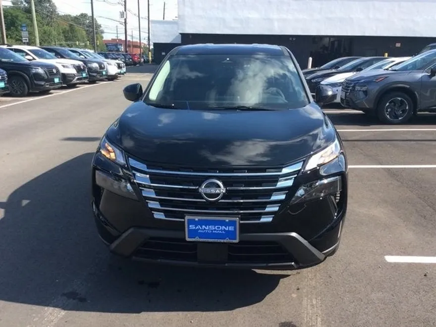 2026 Nissan Rogue SV photo 1