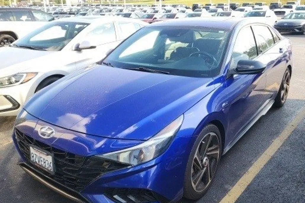 2022 Hyundai Elantra N Line photo 1