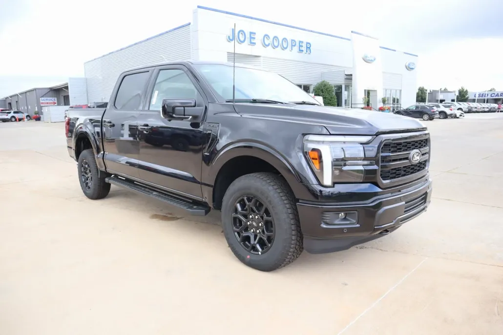 2025 Ford F-150 Lariat photo 1