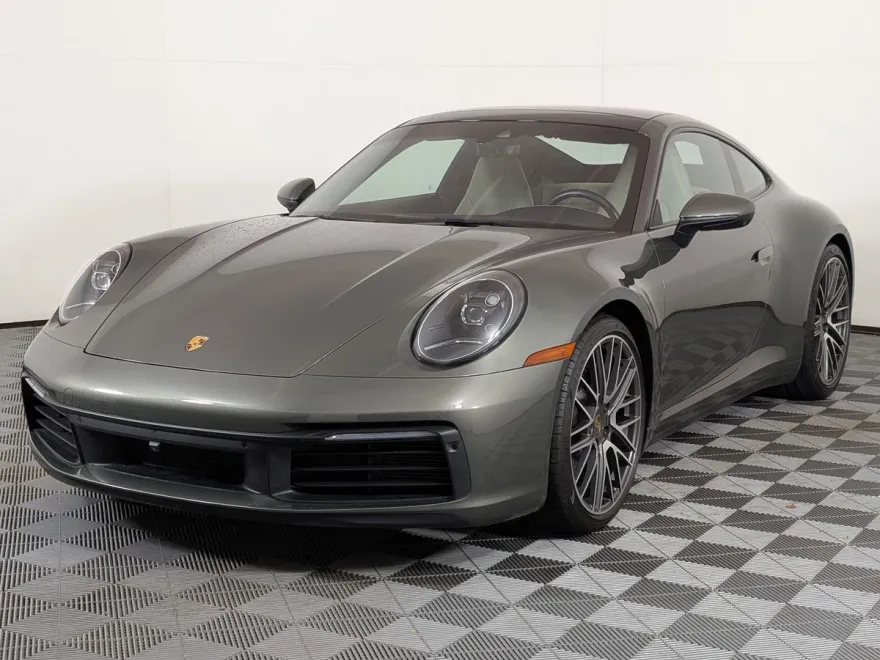 2021 Porsche 911 4 photo 1