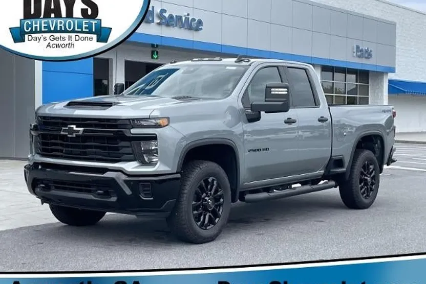 2026 Chevrolet Silverado 2500HD Custom photo 1