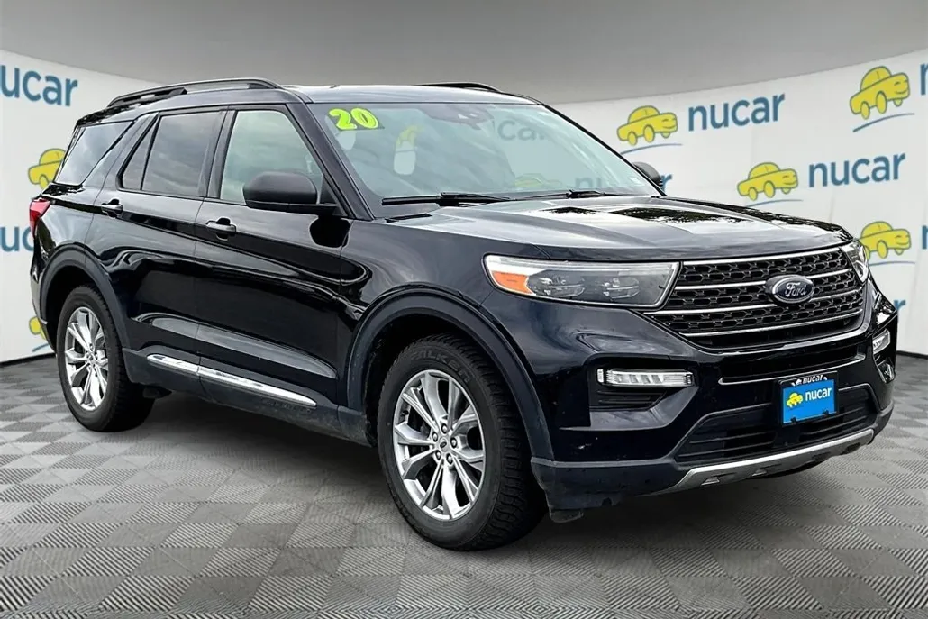 2020 Ford Explorer XLT photo 1