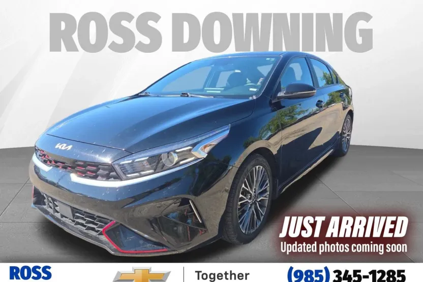 2023 Kia Forte GT-Line photo 1