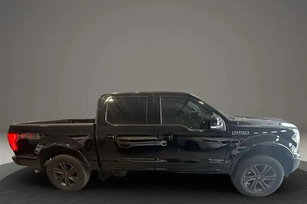 2018 Ford F-150 Lariat photo 1