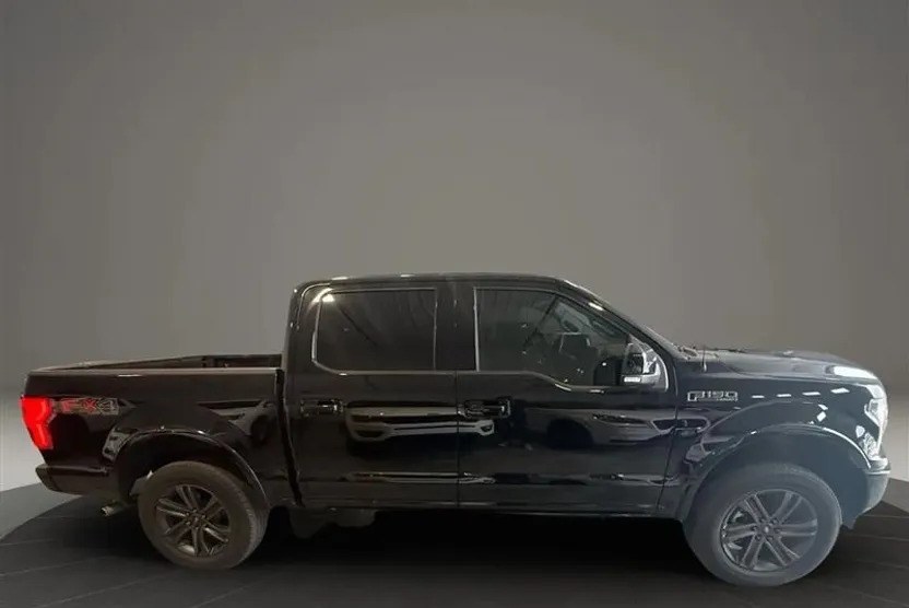 2018 Ford F-150 Lariat photo 1