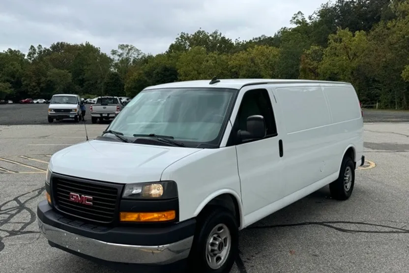 2021 Gmc Savana 2500 Cargo photo 1