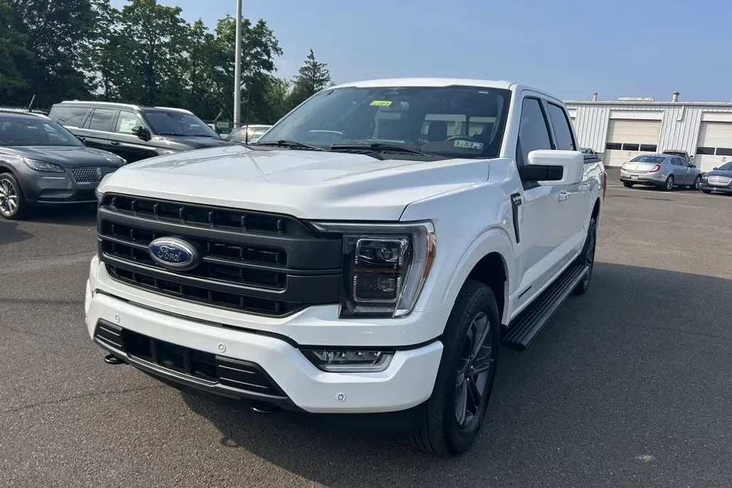 2023 Ford F-150 Lariat photo 1