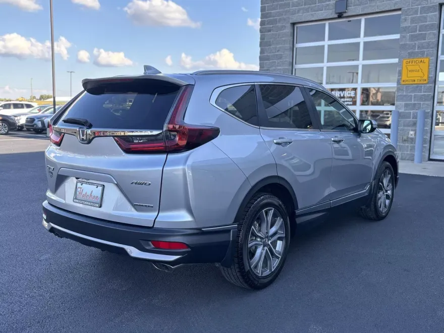 2022 Honda CR-V Touring photo 1