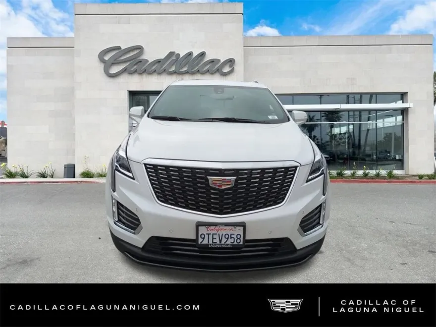 2025 Cadillac XT5 Luxury photo 1