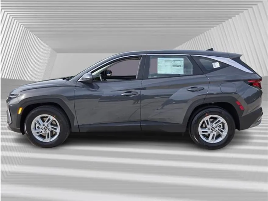 2026 Hyundai Tucson SE photo 1