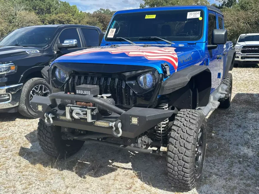 2021 Jeep Gladiator Willys photo 1