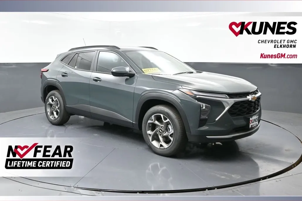 2026 Chevrolet Trax LT photo 1