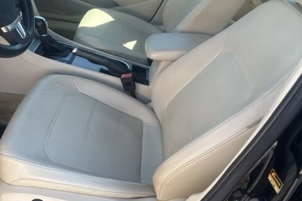 2015 Volkswagen Passat SE photo 1