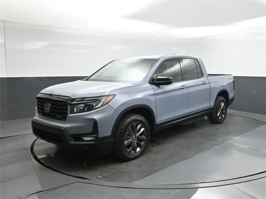 2023 Honda Ridgeline Sport photo 1