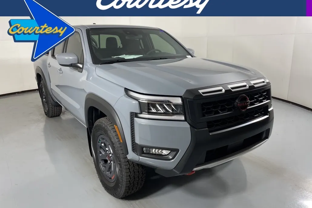 2025 Nissan Frontier Crew Cab PRO-4X photo 1