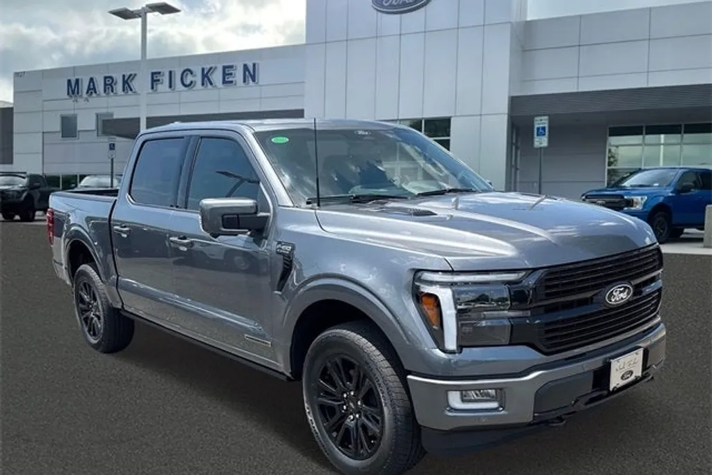 2025 Ford F-150 Platinum photo 1