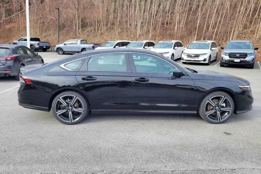 2025 Honda Accord Hybrid Sport photo 1