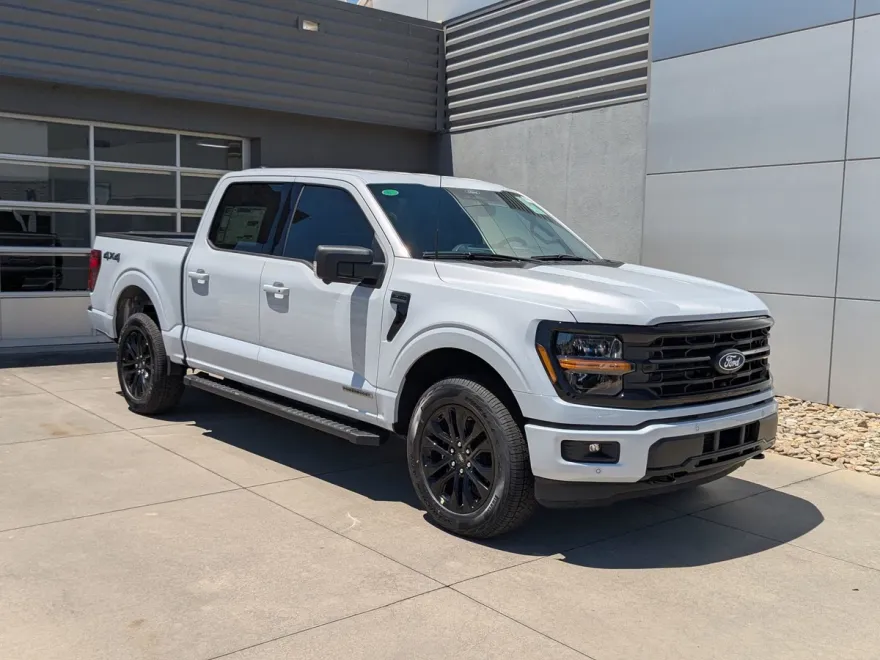 2025 Ford F-150 XLT photo 1