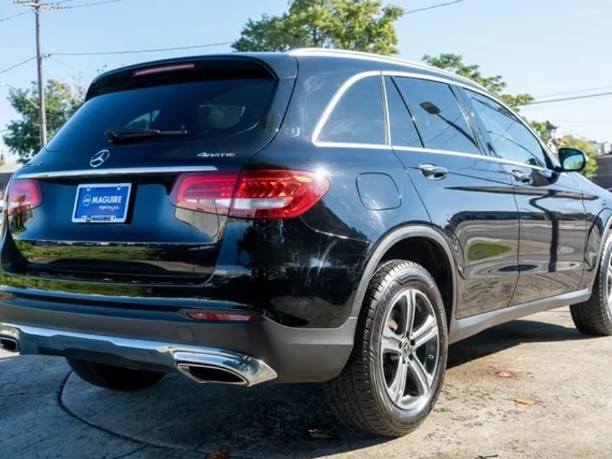 2019 Mercedes Benz GLC 300 4MATIC photo 1